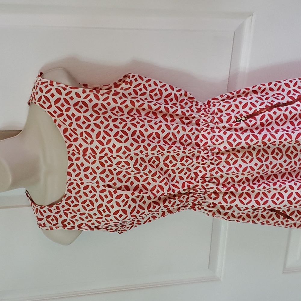 Speed Control Dress - Picture 2 of 5